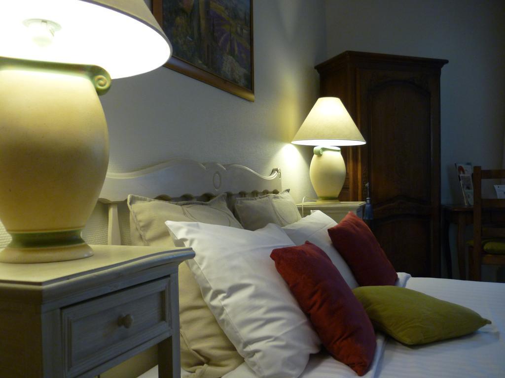 The Originals Boutique, Hotel Clos Sainte Marie, Nevers Zimmer foto